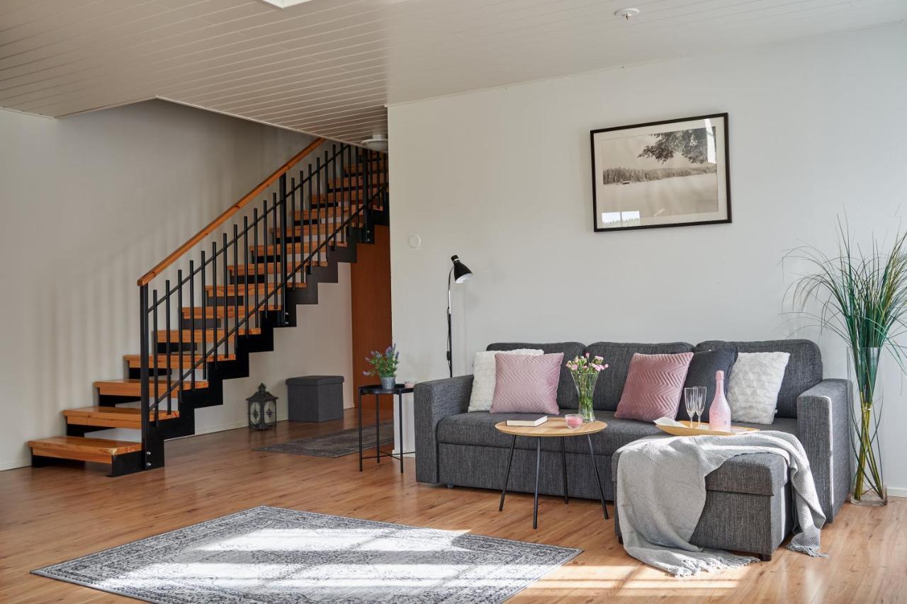 Apartments In Порво Екстериор снимка